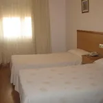 Hotell Reyes De Leon Santa María del Páramo