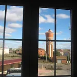 Hotell Reyes De Leon Santa María del Páramo