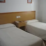 Reyes De Leon Hotell