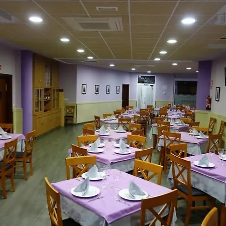 Reyes De Leon Hotel 2*