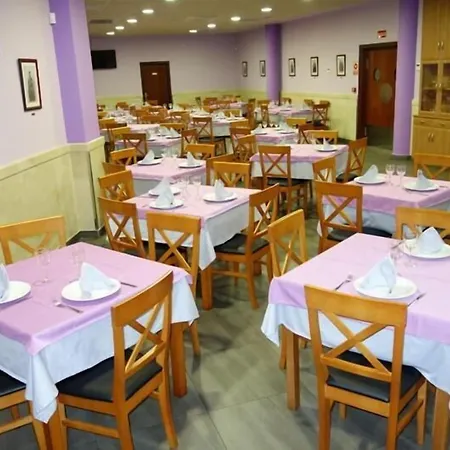 Reyes De León Hotel