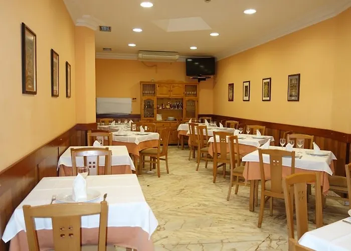 Reyes De Leon Santa María del Páramo