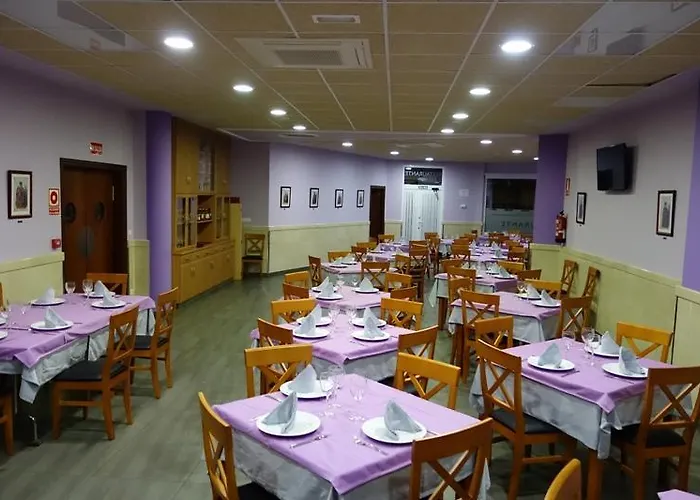 Reyes De León Hotel 2*