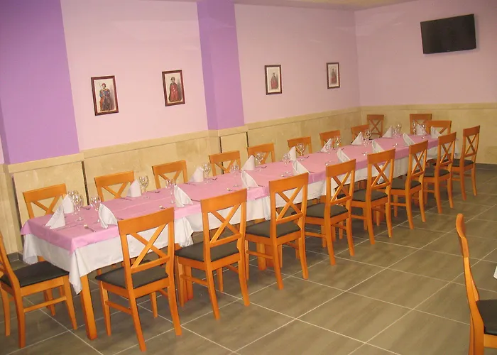 Reyes De Leon Santa María del Páramo