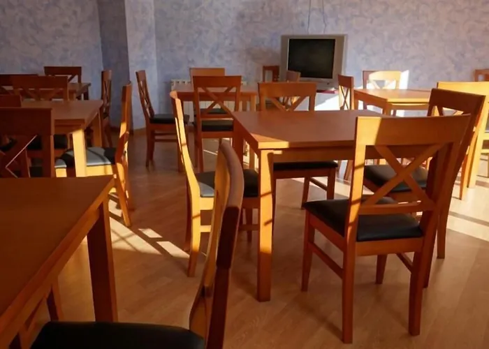 Hotell Reyes De Leon Santa María del Páramo