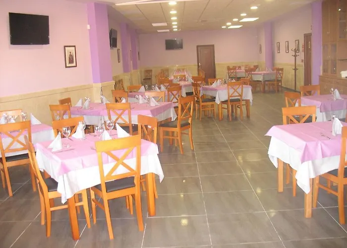 Reyes De Leon Hotell 2*